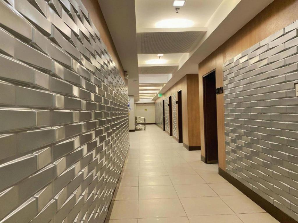 אילוילו District 21 Hotel מראה חיצוני תמונה