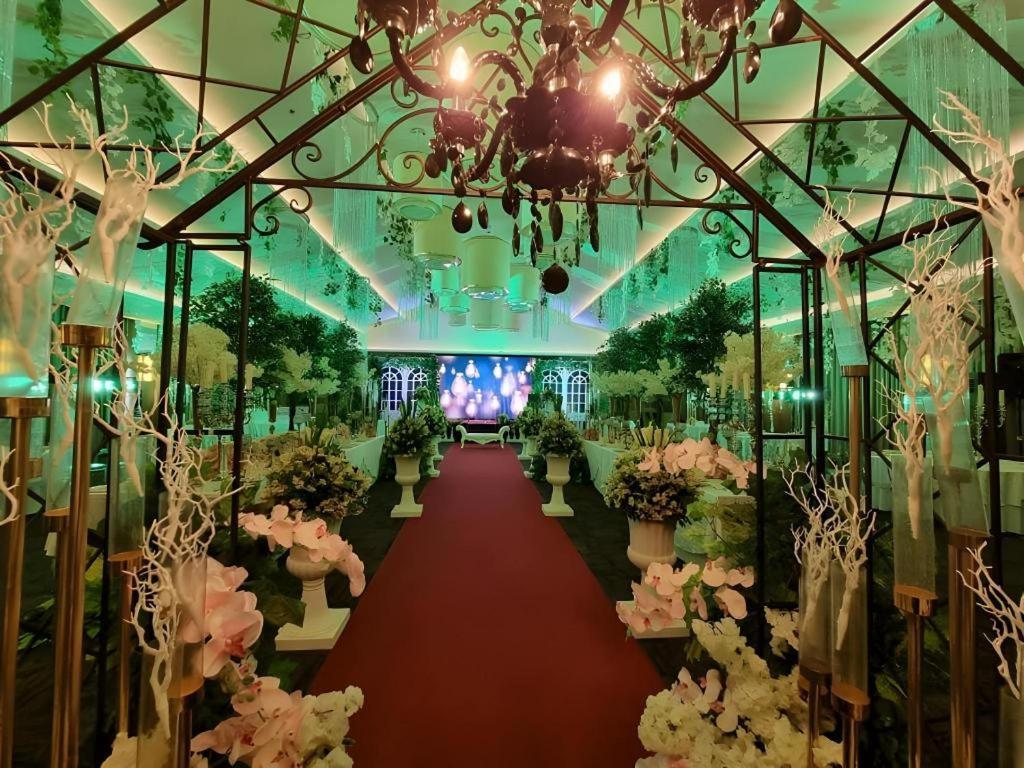אילוילו District 21 Hotel מראה חיצוני תמונה