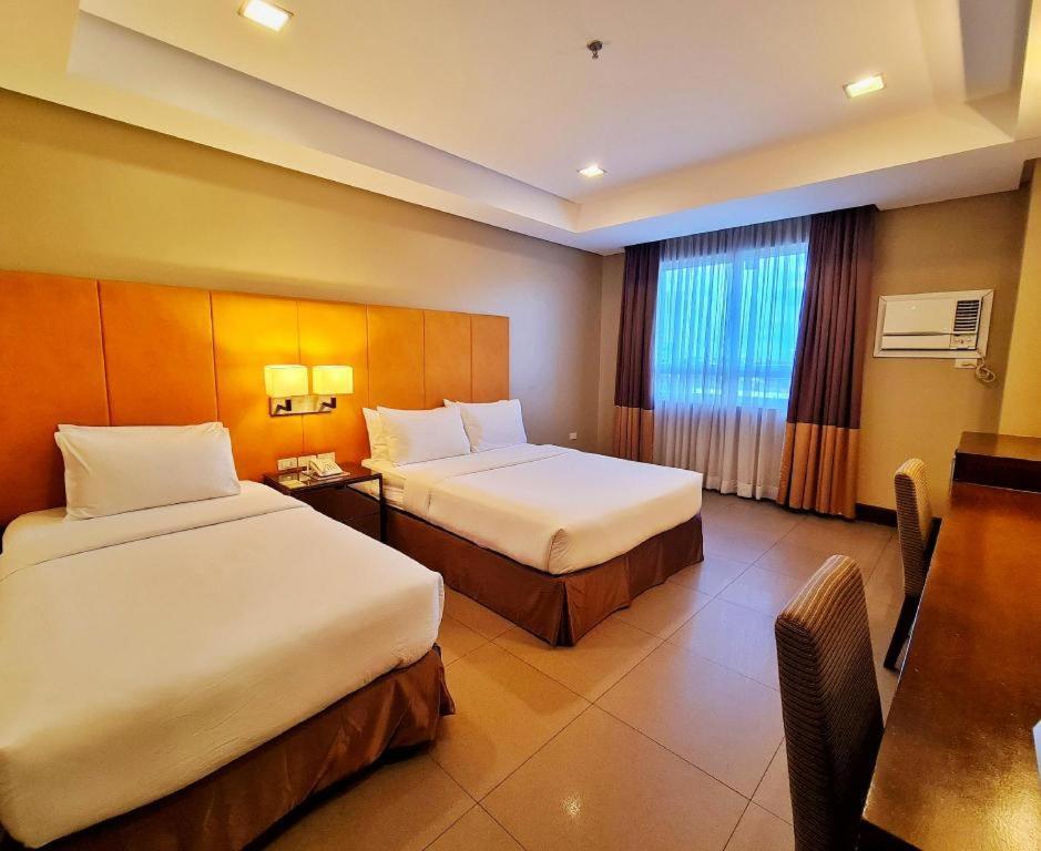 אילוילו District 21 Hotel מראה חיצוני תמונה